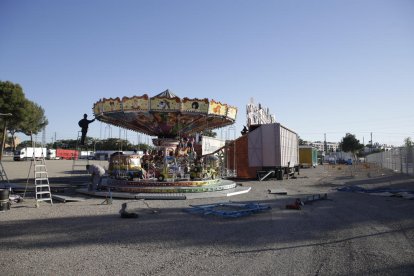 Imagen de las ‘firetes’ en los terrenos de la antigua Hípica.