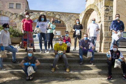 La brigada que hizo posible mantener la tradición, protegidos con mascarillas y guantes. 