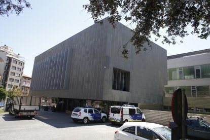 El quarter de la Guàrdia Urbana, al carrer Salmerón.