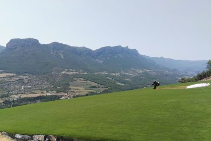  El campo de vuelo está situado en la Muntanya Màgica.