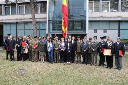 Foto de familia del acto de la subdelegación de Defensa.