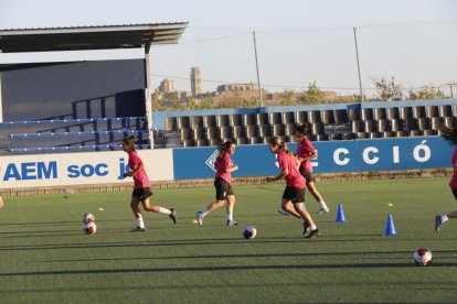 Jugadoras del AEM, durante un entrenamiento.