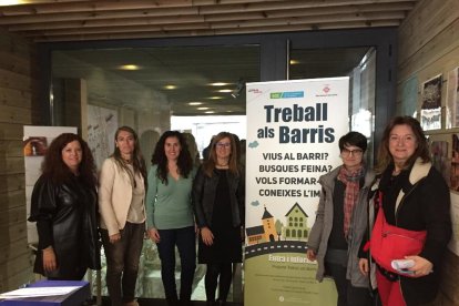 Campos al costat de professionals de l’IMO i de Treball als Barris.