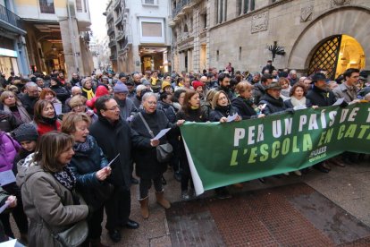 Imagen de archivo de una manifestación a favor de la inmersión lingüística en la plaza Paeria. 