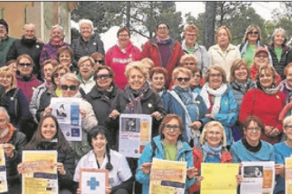 Desenes de persones es van congregar ahir al parc de Sant Eloi de Tàrrega per celebrar el Dia de l'Activitat Física.