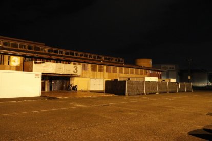 Vista exterior del pabellón número 3 de Fira de Lleida donde se produjeron los hechos. 