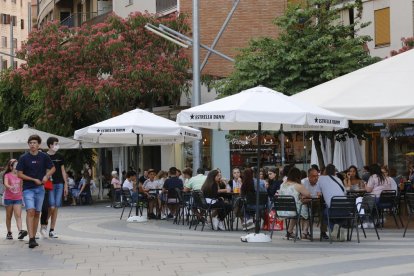 Amb l’entrada a la fase 1 de la desescalada, les terrasses han tornat a obrir a Lleida.