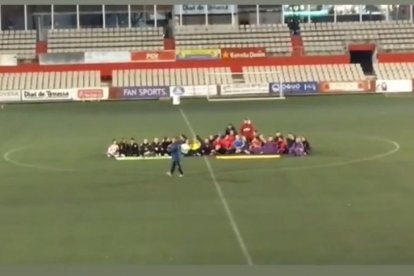 Terrassa y Viladecavalls se sentaron en el campo como protesta.