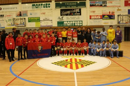 Els equips de la Damm –centre–, l’Osasuna –esquerra– i el Girona –dreta– van conformar el podi del torneig.