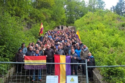 Presència lleidatana en la celebració - Una delegació lleidatana va participar a l’acte, entre els quals 14 alumnes i dos professors dels instituts d’Almenar, Guindàvols, la Caparrella, Lladonosa i Torre Vicens. El tinent d’alcalde de la  ...