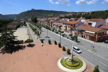 El centro urbano de la población de Mequinensa.