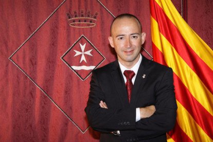 Antonio Suárez és l'alcalde de Riba-roja d'Ebre i dijous va atorgar llicència d'obres per un dipòsit de residus que no té el suport del Govern