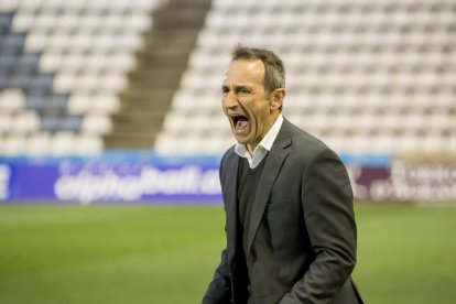 Joan Carles Oliva, en un momento del partido ante el At. Levante.