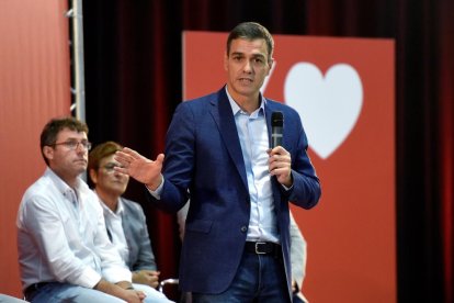 Pedro Sánchez ayer durante la presentación de los compromisos del PSOE para el 10-N.