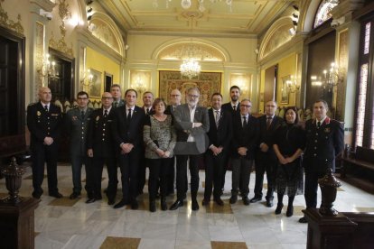 Foto de família de la reunió de la Junta Local de Seguretat.