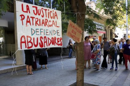 Concentración en el consulado de Uruguay el lunes. 