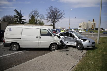 Ferit un conductor en una col·lisió a l’N-240 al costat del cementiri