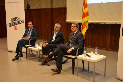 Artur Mas amb Jordi Latorre divendres a Torrefarrera.