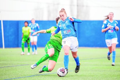 Natàlia Fernández, durante un partido delante del Éibar.