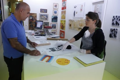 La galeria comercial Indecor de Lleida obre també amb cita prèvia