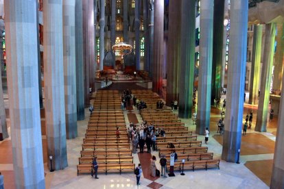 La Sagrada Família abre sus puertas a los sanitarios