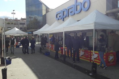 La tercera edición de la feria de Caprabo se celebró ayer.