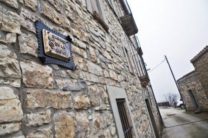 Un dels carrers de Comabella que ha estat batejat com a carrer de la Font al nomenclàtor.