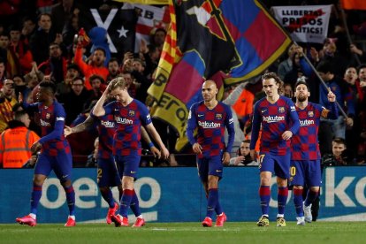 Jugadores del Barcelona celebran un gol en un partido de Liga de esta temporada.