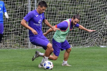 La plantilla continúa trabajando en Garòs.