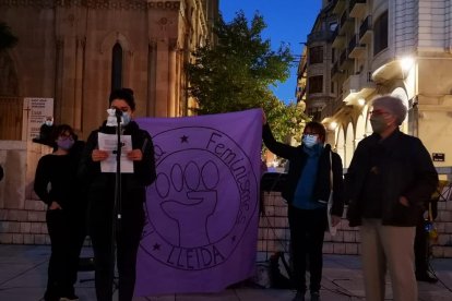 Marcha de Marea Lila para reivindicar la libertad reproductiva.