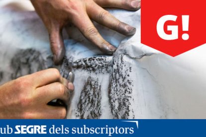 Mostra del treball del pintor català Oriol Vilapuig a les Valls d'Àneu, territori on l'artista inscriu un micro relat a partir de la tècnica del frottage