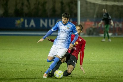 Jugadors del Lleida celebren el gol de Raúl que suposava el 2-1.