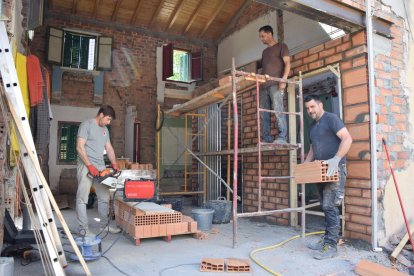 Obras en un edificio de La Seu d’Urgell.