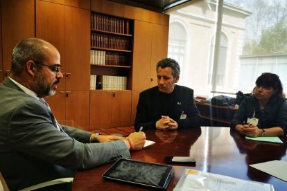 Miquel Buch, Gerard Balcells i la delegada d’Interior a Lleida, Montserrat Meseguer.