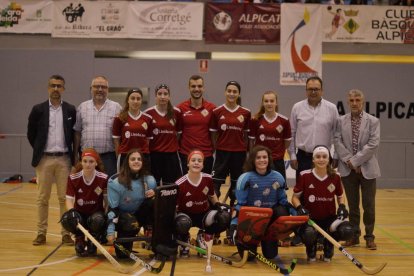 Plantilla del primer equipo femenino del Alpicat, que opta a ascender a la OK Liga.