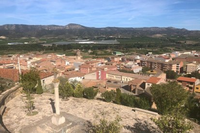 Vista panoràmica de la Granja d’Escarp des de la Creu del Calvari.