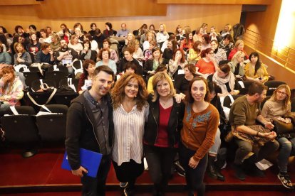 Foto de grup dels quatre experts en intel·ligència emocional, ahir abans de la conferència.