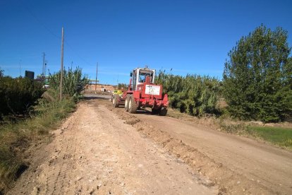 Los trabajos de mejora en un camino de Llívia.