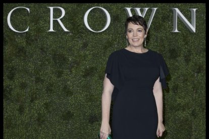 Olivia Colman, en la presentació de la tercera temporada, continuarà encarnant Isabel II a la quarta.