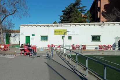 Una jugada del partit que els juvenils del Lleida i del Cerdanyola van jugar dissabte.