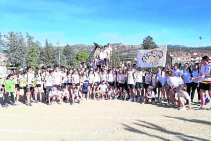 Foto de familia de los participantes en una edición anterior.