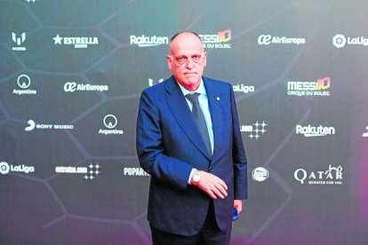 Javier Tebas, president de LaLiga, està decidit a finalitzar les competicions.