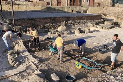 Les actuacions se centren en les termes, la muralla i l’hostal.