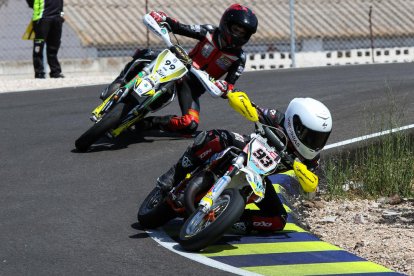 Tres podis per al Suzuki Grau Racing a l'Estatal de Supermoto