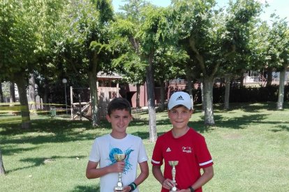 Víctor Palomar y David Gálvez jugaron la final alevín masculino 1.