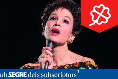 L'actriu nordamericana Renée Zellweger interpreta a Judy Garland en els seus darrers anys de vida.