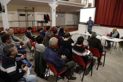 La trobada d’edils celebrada ahir a la tarda a Torrelameu.