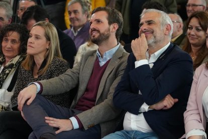 Casado y Carrizosa, durante la presentación de Carlos Iturgaiz como candidato a lehendakari.