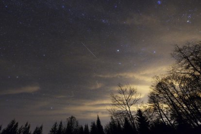 La lluvia de estrellas empezó a verse a mediados de julio y se prolongará hasta finales de este mes. 