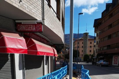 Les obres per renovar canonades al Pont de Suert.